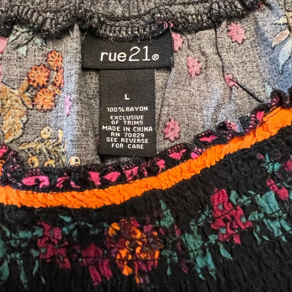 Rue 21 Floral Off the Shoulder Crop Top - Picture 10 of 10